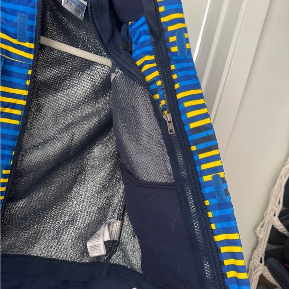 Kids Columbia Blue Jacket for ski/snow - Picture 3 of 4
